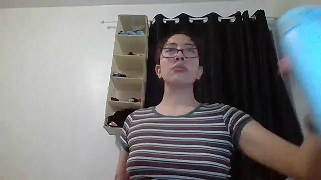 LorenaAnderson online show from 02-12-25, 10:26