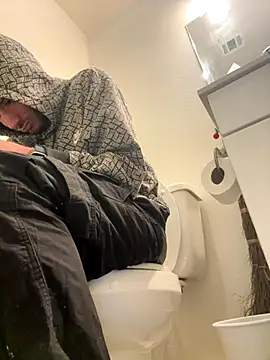 Snapshot of Clearlytothepoint420 chatting on 12-04-24, 09:40 Clearlytothepoint420 online show from 12-04-24, 09:40