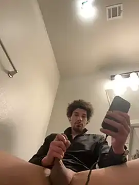 Snapshot of Clearlytothepoint420 chatting on 01-06-25, 06:20 Clearlytothepoint420 online show from 01-06-25, 06:20