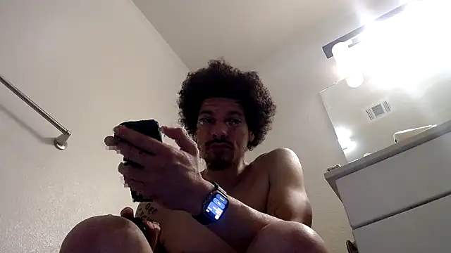 Snapshot of Clearlytothepoint420 chatting on 01-23-25, 10:01 Clearlytothepoint420 online show from 01-23-25, 10:01