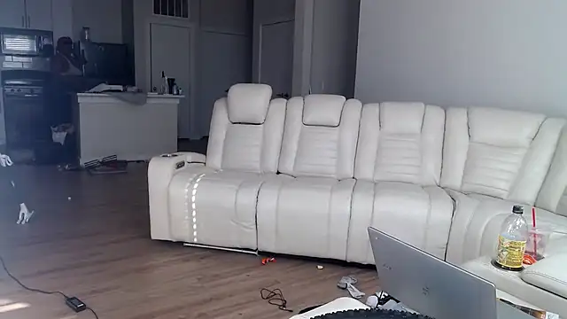 Snapshot of Clearlytothepoint420 chatting on 01-24-25, 09:37 Clearlytothepoint420 online show from 01-24-25, 09:37