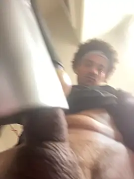 Snapshot of Clearlytothepoint420 chatting on 03-11-25, 01:01 Clearlytothepoint420 online show from 03-11-25, 01:01