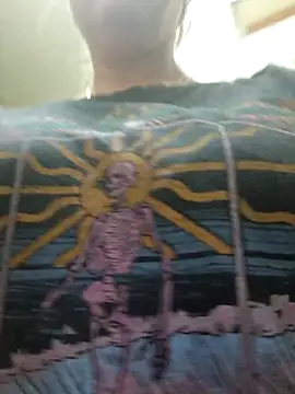 Snapshot of Off_the_Lesh chatting on 09-19-25, 02:07 Off the Lesh online show from 09-19-25, 02:07