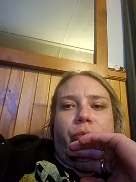 Snapshot of Off_the_Lesh chatting on 09-25-25, 03:05 Off the Lesh online show from 09-25-25, 03:05