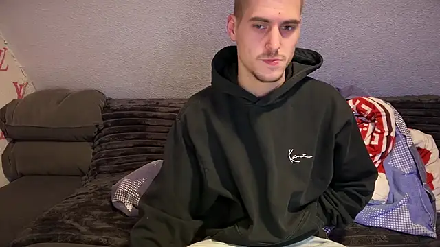 Cookieboy88 online show from 12-13-24, 04:27