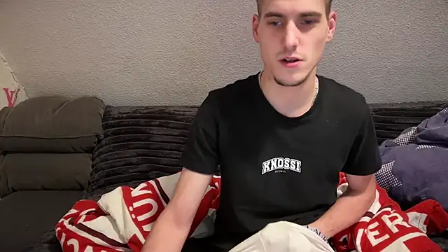 Cookieboy88 online show from 12-19-24, 09:49