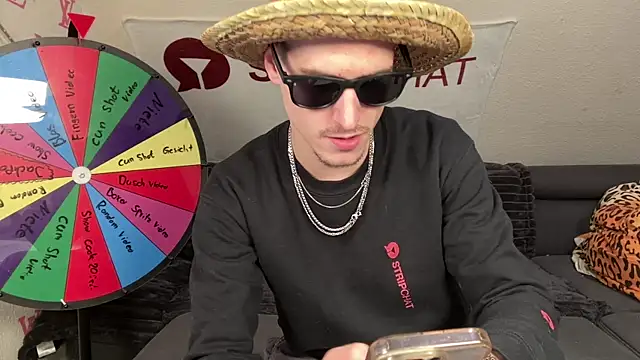 Cookieboy88 online show from 02-14-25, 05:25