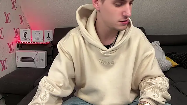 Cookieboy88 online show from 09-18-25, 05:26