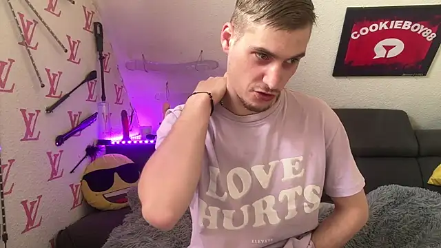 Cookieboy88 online show from 04-14-26, 02:34