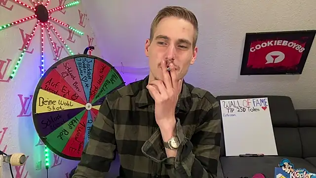 Cookieboy88 online show from 04-24-26, 08:33