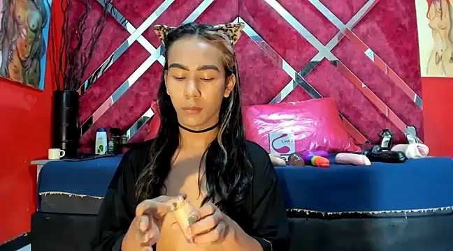 Snapshot of Scarlett_Hot5 chatting on 02-11-25, 05:18 Scarlett Hot5 online show from 02-11-25, 05:18