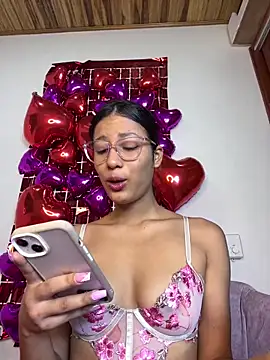 Valentinabaker online show from 02-17-25, 10:40