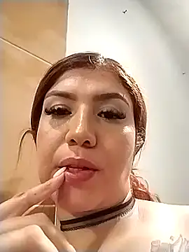 Snapshot of AriaRusso chatting on 01-09-25, 01:39 AriaRusso online show from 01-09-25, 01:39