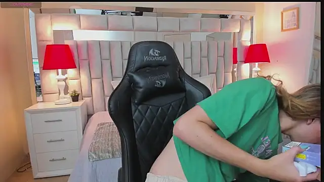 mariiahneedles online show from 12-06-24, 12:12