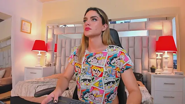 mariiahneedles online show from 12-31-24, 03:55