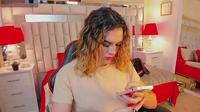 mariiahneedles online show from 01-17-25, 08:33