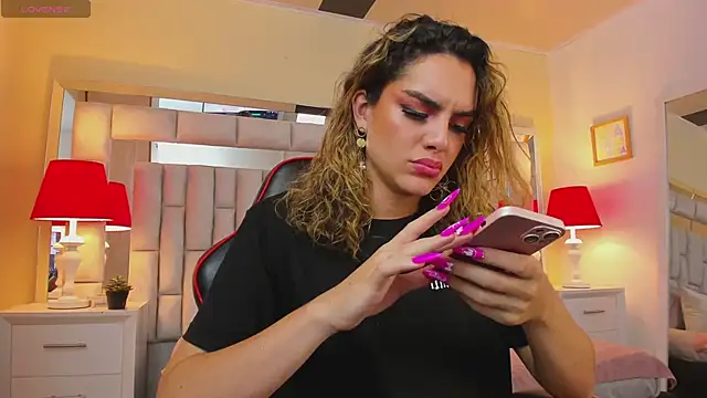 mariiahneedles online show from 01-22-25, 10:15