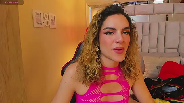 mariiahneedles online show from 01-23-25, 01:19