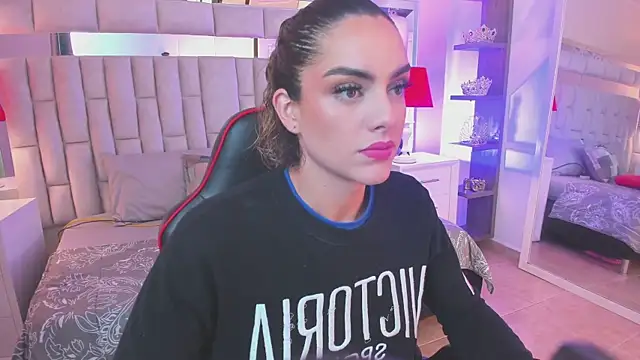 mariiahneedles online show from 03-11-25, 01:05