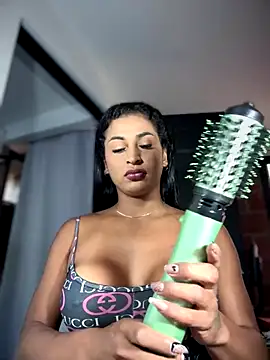 Snapshot of FitnessdollTS chatting on 09-20-25, 04:52 FitnessdollTS online show from 09-20-25, 04:52