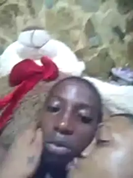 Snapshot of spicycouplex chatting on 11-28-25, 03:25 spicycouplex online show from 11-28-25, 03:25