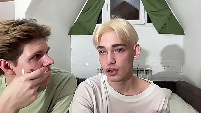Snapshot of Nick_Win chatting on 01-09-25, 01:18 Nick Win online show from 01-09-25, 01:18