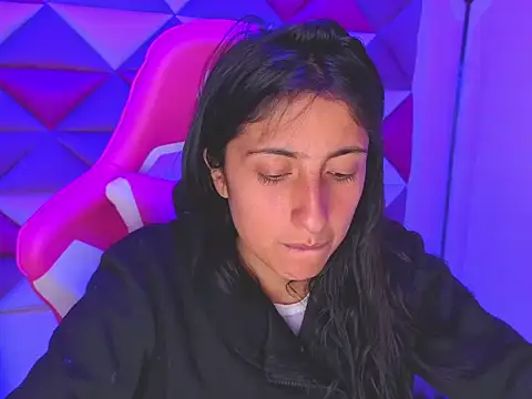 Cameron cutte online show from 12-19-25, 03:13