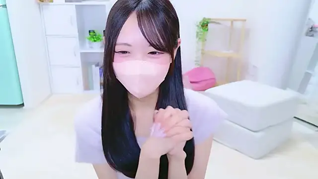 Suzu ch xx online show from 06-07-26, 04:00