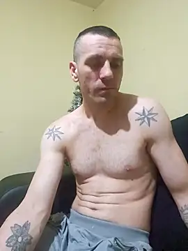 Snapshot of Aian09 chatting on 12-27-24, 02:58 Aian09 online show from 12-27-24, 02:58