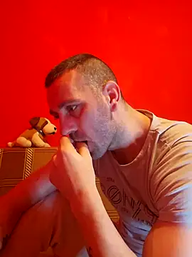 Snapshot of Aian09 chatting on 12-30-24, 03:58 Aian09 online show from 12-30-24, 03:58