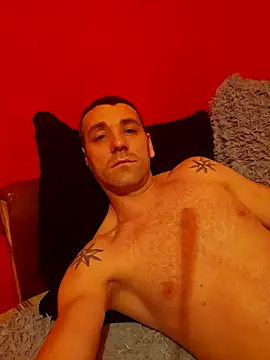 Snapshot of Aian09 chatting on 02-02-25, 04:22 Aian09 online show from 02-02-25, 04:22