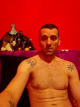 Snapshot of Aian09 chatting on 02-05-25, 11:50 Aian09 online show from 02-05-25, 11:50