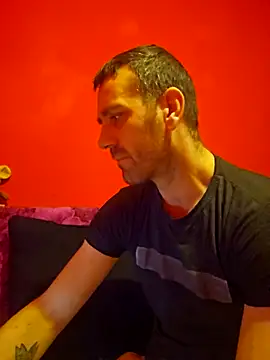 Snapshot of Aian09 chatting on 02-17-25, 04:31 Aian09 online show from 02-17-25, 04:31