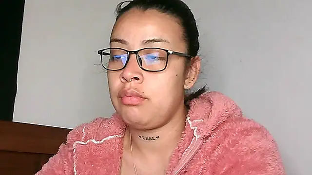 salome  hills1 online show from 03-20-26, 03:17