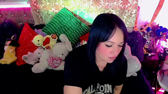 Snapshot of martina_bk chatting on 05-06-26, 02:29 martina bk online show from 05-06-26, 02:29