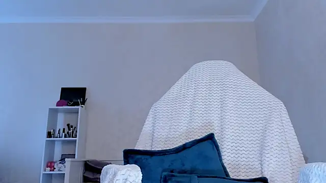 Britney Ross online show from 01-20-25, 07:25