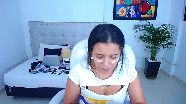 Chiqui milk  online show from 01-18-25, 07:15