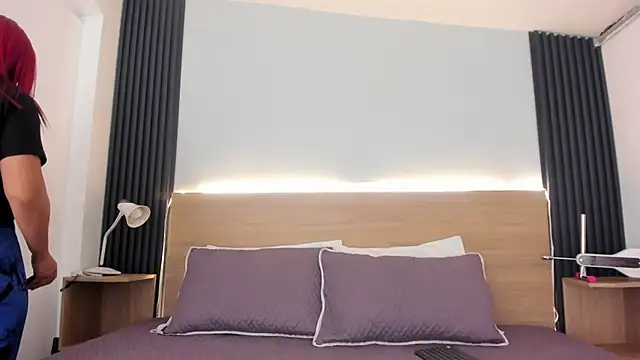 Chiqui milk  online show from 09-17-25, 07:15