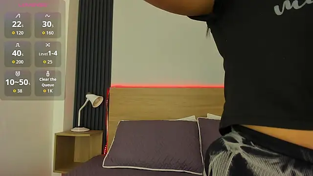 Chiqui milk  online show from 09-25-25, 07:39