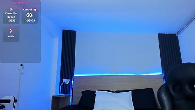 Chiqui milk  online show from 10-13-25, 06:52