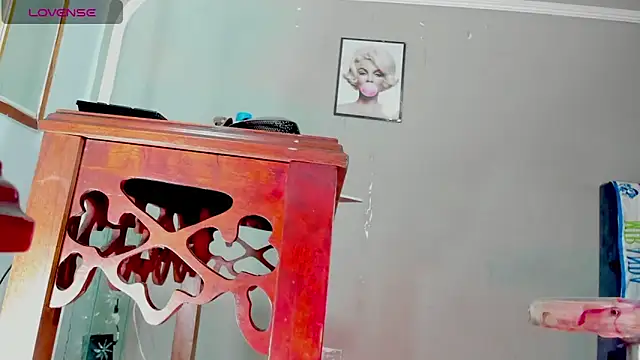 Jimena Grey online show from 04-23-26, 08:44