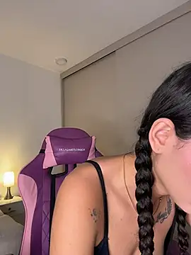 Hips hannah online show from 10-19-25, 06:41