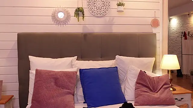 Snapshot of LinaReese chatting on 01-18-25, 10:39 LinaReese online show from 01-18-25, 10:39