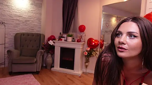 Snapshot of LinaReese chatting on 02-12-25, 08:16 LinaReese online show from 02-12-25, 08:16