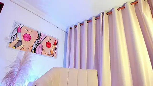 SkiinnyAna online show from 02-06-26, 07:39