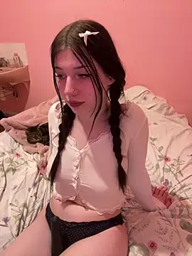 Snapshot of Angelic_a chatting on 03-18-25, 07:31 Angelic a online show from 03-18-25, 07:31