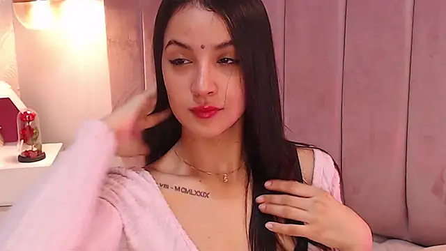 Snapshot of LeenaBrown chatting on 04-25-26, 01:41 LeenaBrown online show from 04-25-26, 01:41
