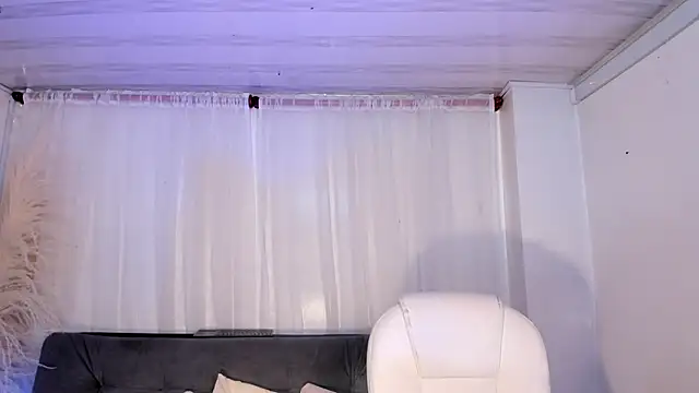 Snapshot of miel_gomez chatting on 02-08-25, 11:24 miel gomez online show from 02-08-25, 11:24