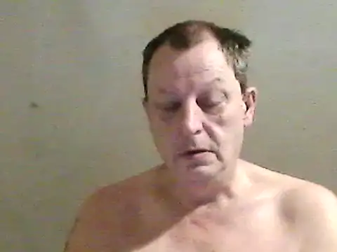 Snapshot of chubbybear2cum chatting on 02-14-25, 06:08 chubbybear2cum online show from 02-14-25, 06:08