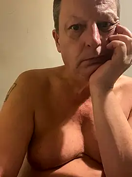 Snapshot of chubbybear2cum chatting on 10-02-25, 03:13 chubbybear2cum online show from 10-02-25, 03:13